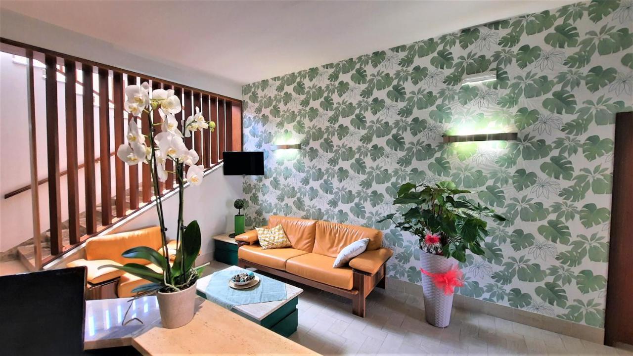 Hotel Pineta San Benedetto del Tronto Kültér fotó