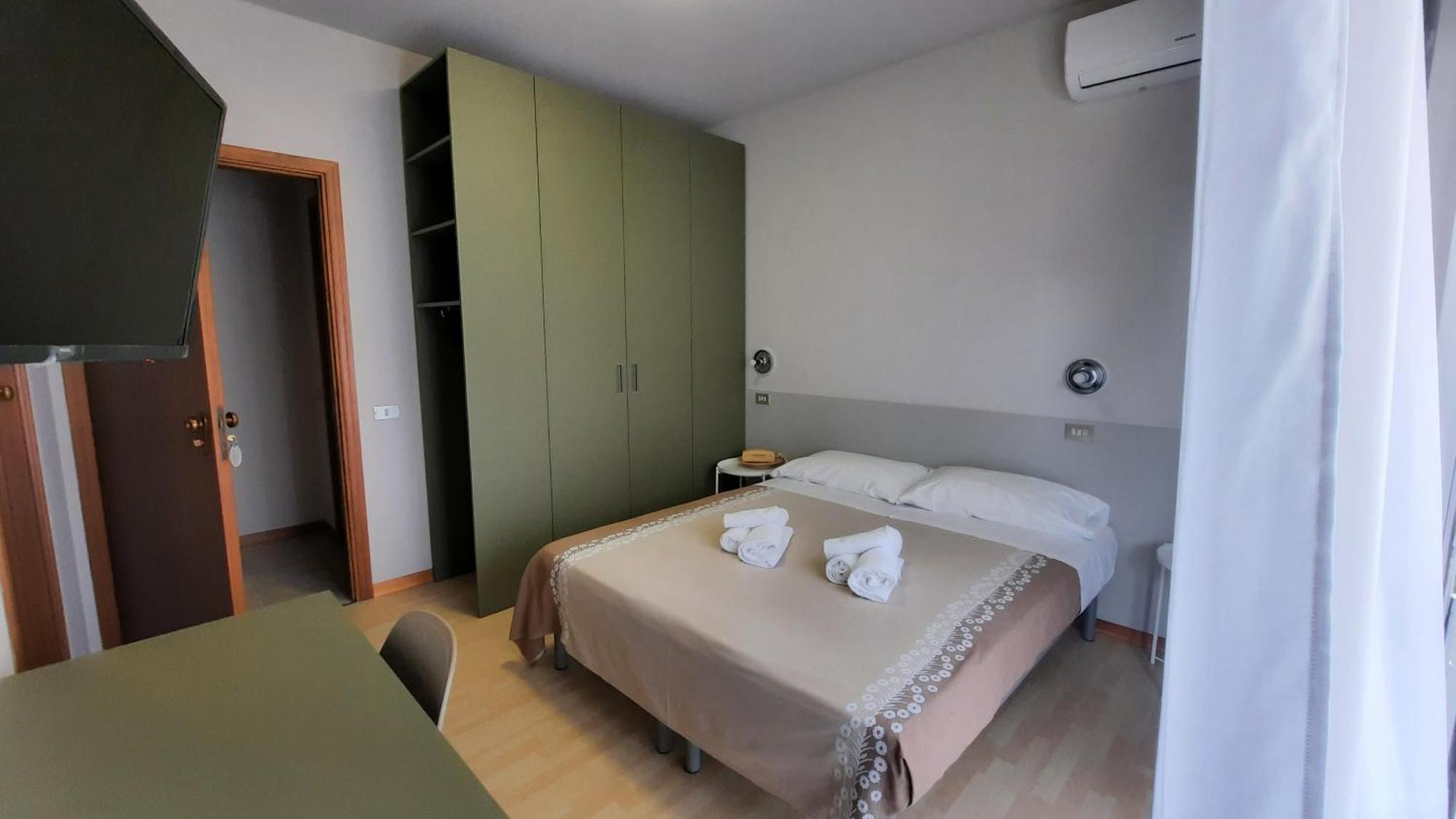 Hotel Pineta San Benedetto del Tronto Kültér fotó