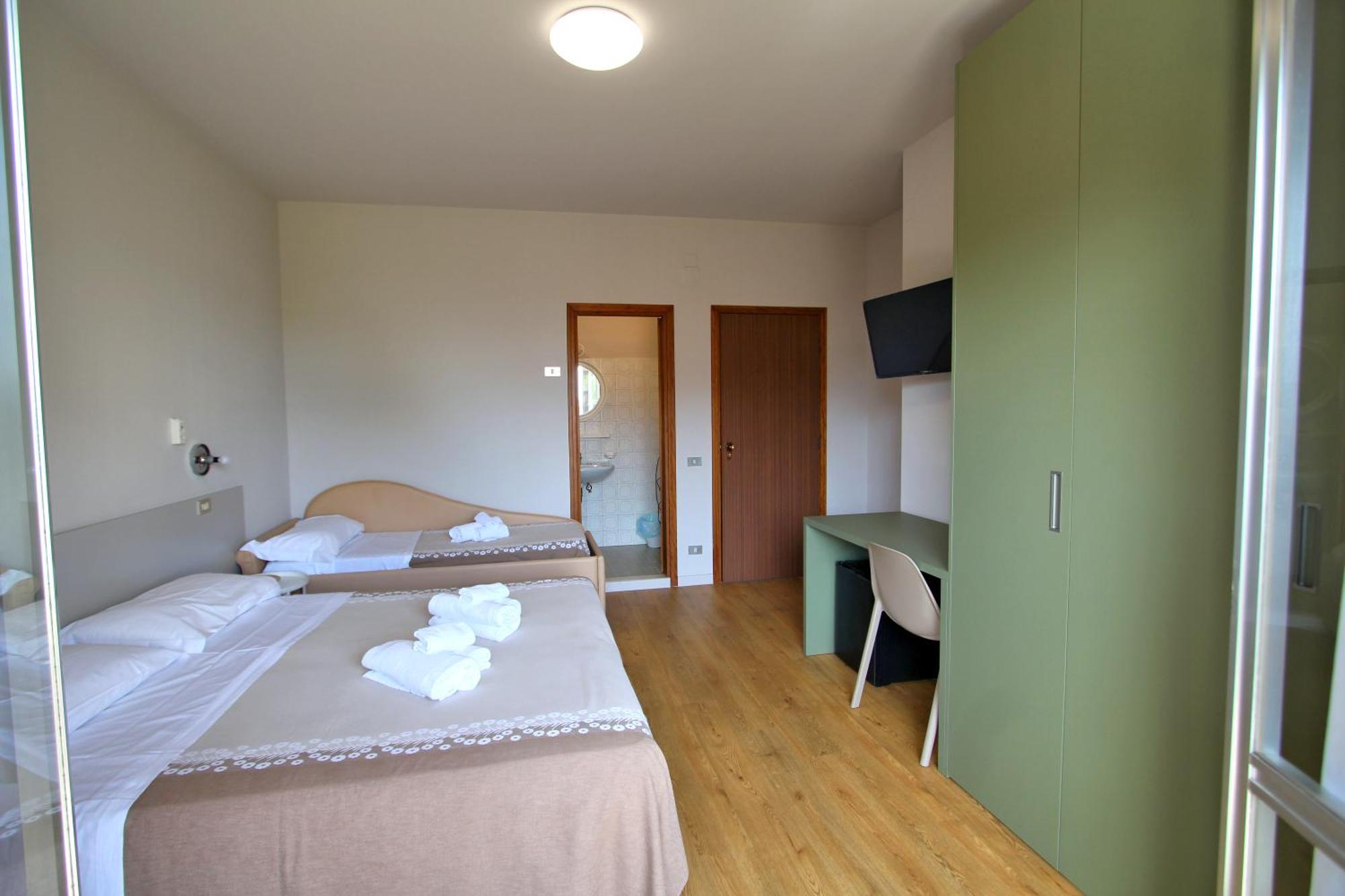 Hotel Pineta San Benedetto del Tronto Kültér fotó